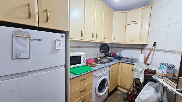 APARTAMENTO DE 2 DORMITORIOS A 100 MTS DE LA PLAYA EN BENALMÁDENA — 24
