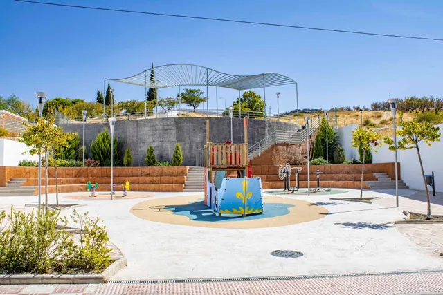 Venta de Vivienda + Plaza de Garaje en Torreo Del Campo, Jaén. — 3