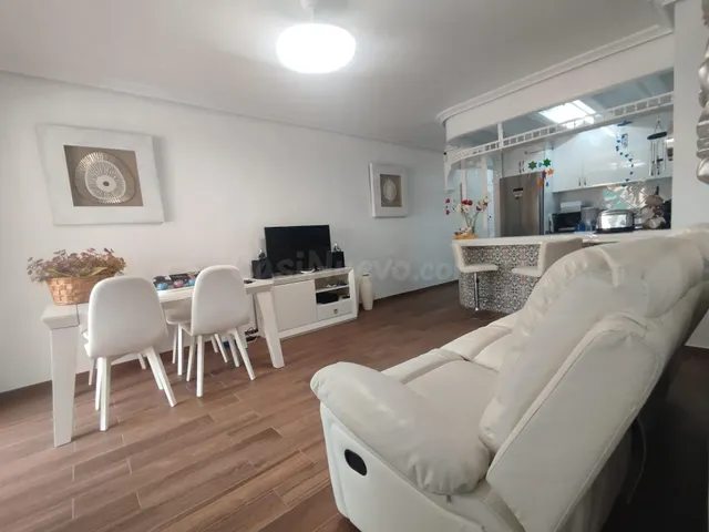 Apartamento reformado en segunda linea de playa  con vistas al mar en Guardamar del Segura — 8