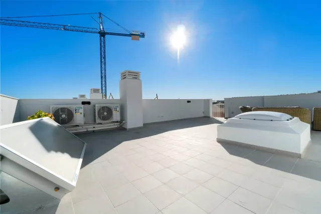 BUNGALOW CON PISCINA — 27