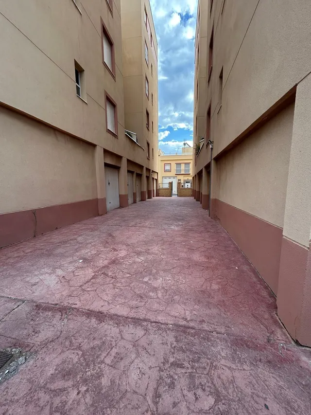 Exclusivo Piso en Puebla de Vícar con Vistas y Comodidades — 29