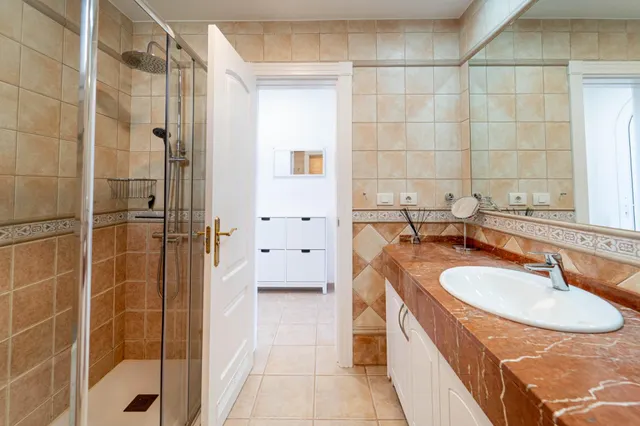 Exclusivo apartamento con amplia terraza y vistas al mar en Loma Verde — 31
