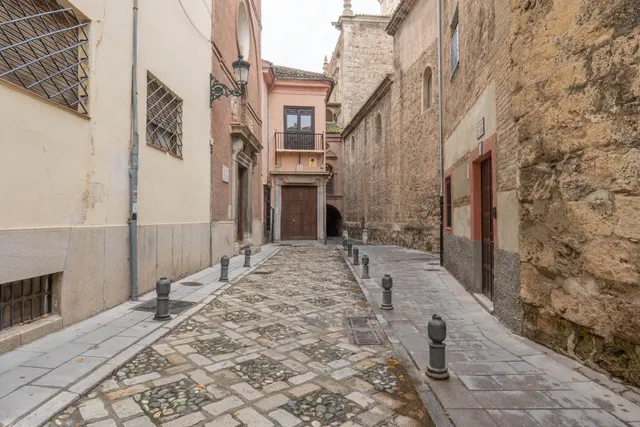 Se vende piso en el realejo (tres dormitorios) — 50