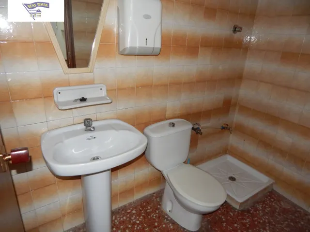 GRAN LOCAL COMERCIAL EN ZONA SAN JOSÉ DE ONTINYENT — 5