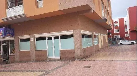 LOCAL EN AVENIDA DE CANARIAS EN VENTA 160 METROS