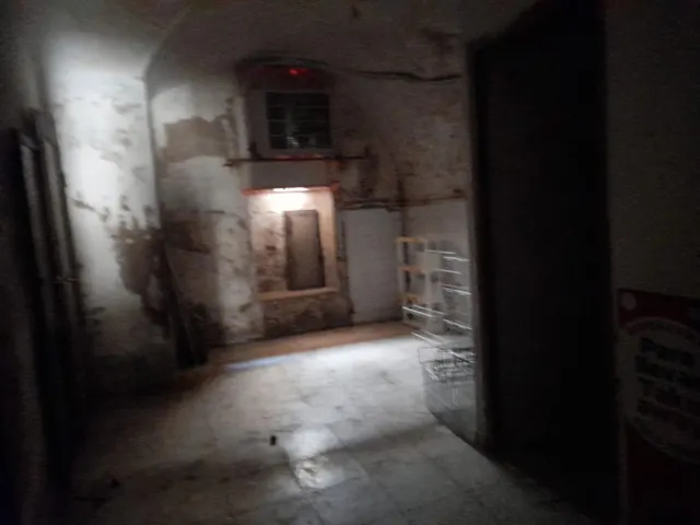 Piso más dos locales !!! — 27
