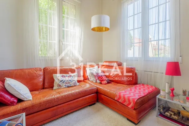 Exclusivo chalet con piscina privada y doble acceso en Peñag - foto 4