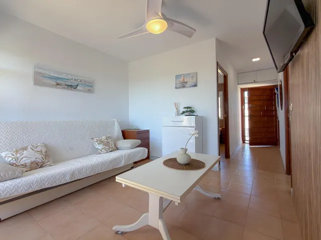 Espléndido apartamento reformado, tipo Loft con 1 dormitorio y terrazas con impresionantes vistas a la laguna rosa (450 m de playa) — 19