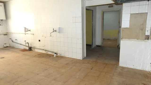 Local céntrico con sótano en Casetas - Zaragoza. Referencia LO/04092024. — 10
