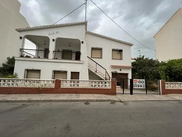 Parcela 240m² en venta - Pueblo
