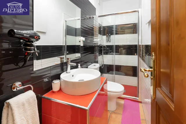 Magnífica casa para invertir puesto que tiene licencia turística o para vivir — 37