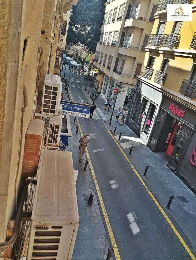 Se alquila oficina en entreplanta - calle castaños - zona centro - Alicante — 15