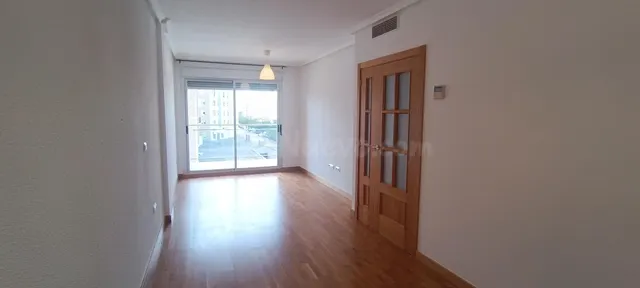 Oportunidad con TERRAZA en Juan Carlos I