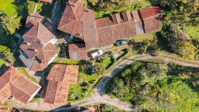 Casa adosada con terreno en piñuecu, piloña — 35