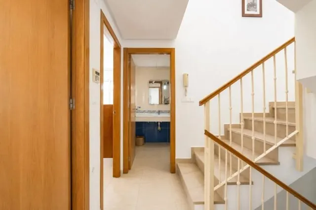 Duplex de 5 dormitorios y sotano privado — 18