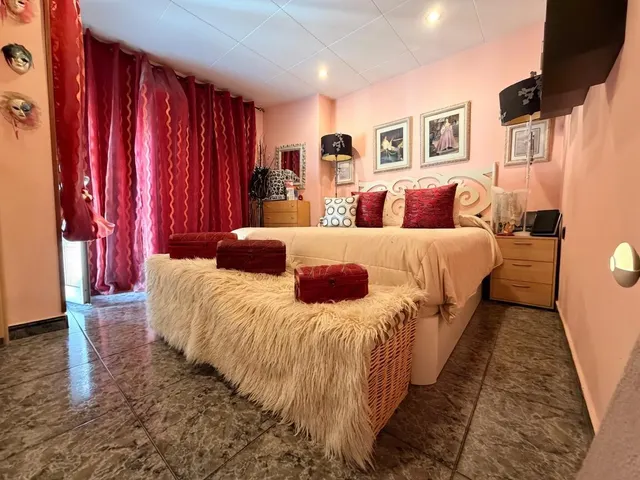 Piso impecable de 2 habitaciones con balcón en Badalona — 15