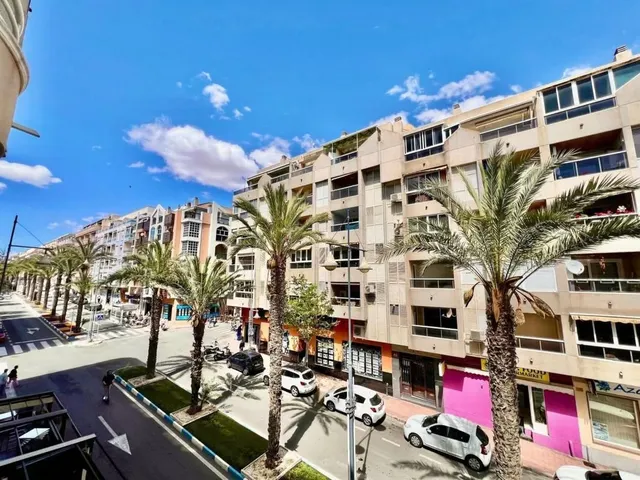 Apartamento 2 habitaciones 72m² en venta - Estacion de autobuses — 18