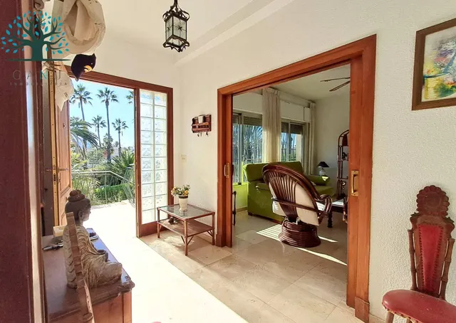 ESPECTACULAR CHALET A UN PASO DE LA PLAYA — 5