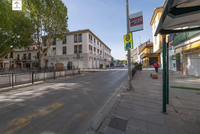Local comercial 427m² en venta - Zona metropolitana - foto 2