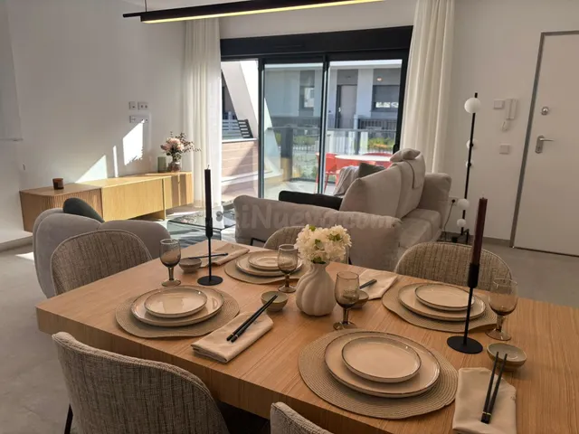 Vivienda AMUEBLADA ,,con gran terraza de 40 metros — 13