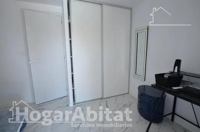 PRECIOSO CHALET REFORMADO CON PISCINA, GARAJE Y DOS TERRAZAS — 47