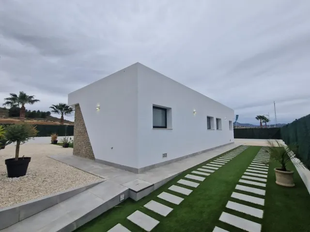 Villas espaciosas con piscina privada, en construcción, en un entorno natural muy privilegiado — 42