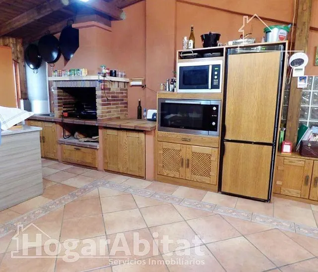 ¡CASA ESPECTACULAR! AMPLIA Y LUMINOSA CON BALCÓN Y TERRAZA — 18