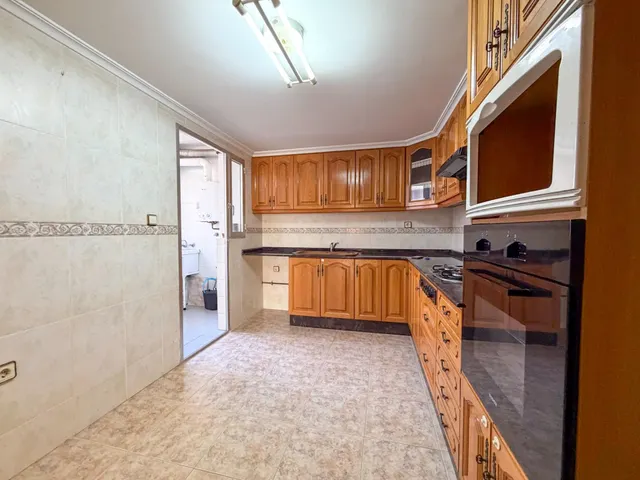 Piso de 4 habitaciones en alquiler en barrio Beteró - foto 2
