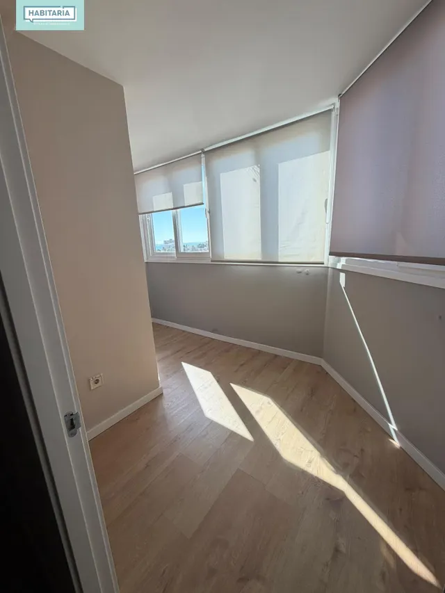 Alquiler vivienda de temporada, maximo 11 meses con vistas despejadas al mar, opcion parking — 6