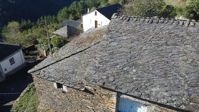 Finca rústica en el corazón de la montaña gallega — 10