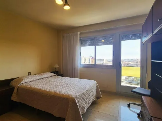 PISO DE CUATRO DORMITORIOS EN PLENO CENTRO DE CASTELLÓN — 13