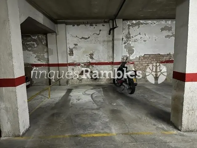 PLAZA DE PARKING EN VENDA EN PLENO CENTRO DE SANTA MARGARIDA
