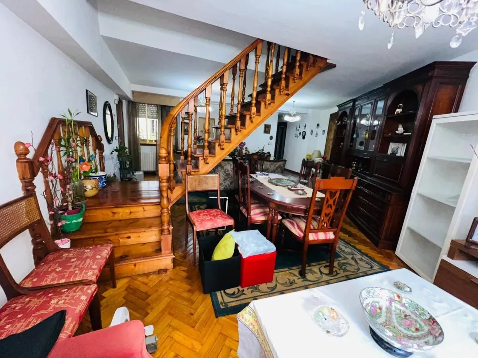 DUPLEX CENTRICO CON GARAJE Y SERVICIO DE PORTERIA