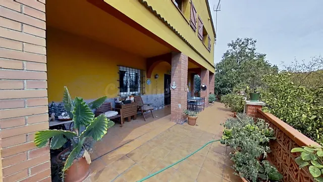 Chalet independiente con parcela de 1.000 m2 en Sol i Aire – - foto 2