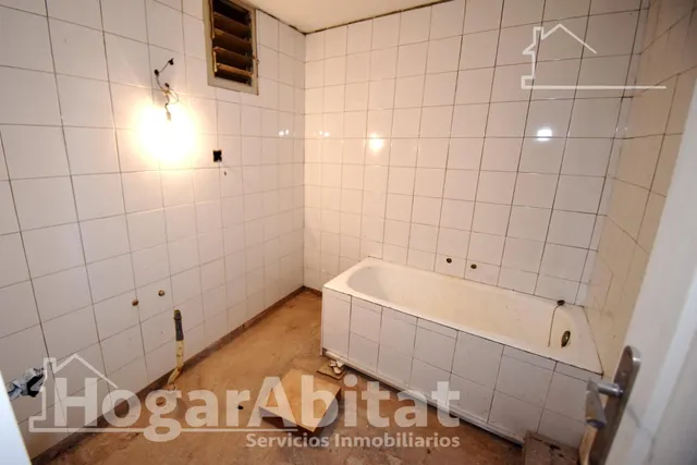 AMPLIA CASA CON TERRAZA Y BALCÓN PARA HACER A TU GUSTO — 22