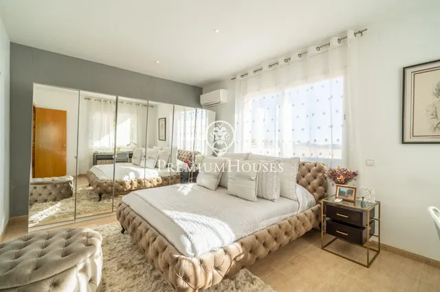 Chalet en venta con ascensor, piscina y grandes espacios en Canet de Mar — 35