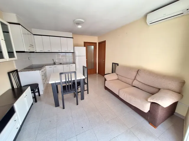 PIS MOBLAT AL CENTRE — 8