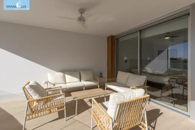 Piso con gran terraza y vistas al Campo de Golf — 36