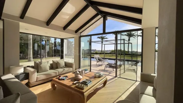 Chalet 5 habitaciones 639m² en venta - Costa del Sol - foto 3