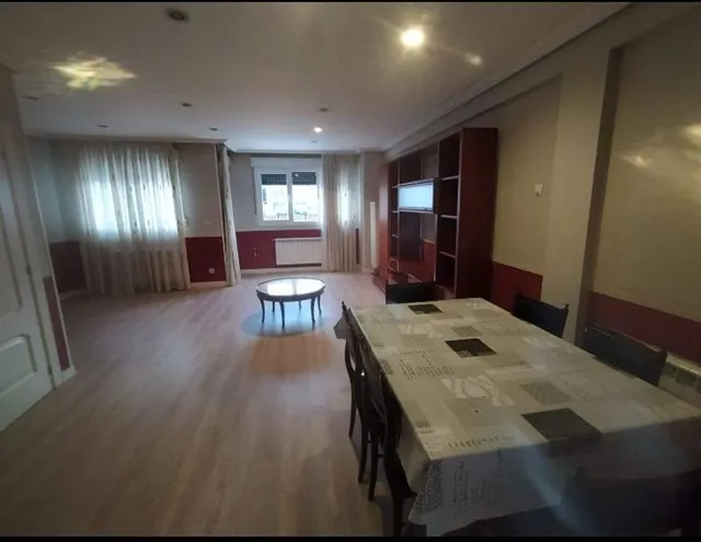 PRECIOSO CHALET ADOSADO A 500 METROS DEL CENTRO – 199.999 € — 7
