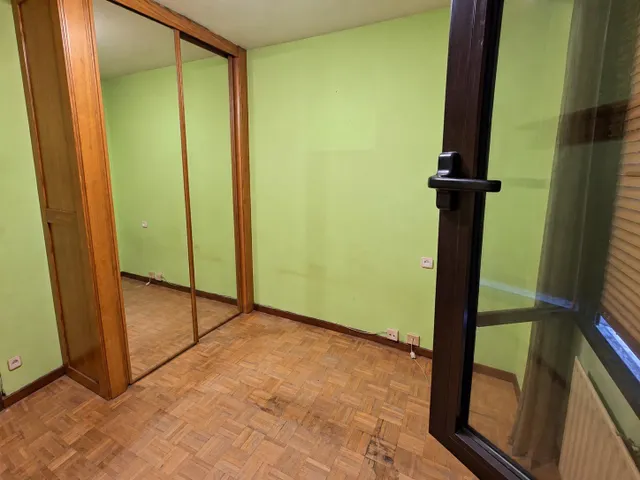 Piso con garaje, balcón y salón en dos alturas en la calle rosal, Oviedo — 19