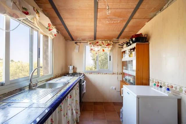 Encanto rústico con casita y olivos en Moraleja de Zafayona — 8
