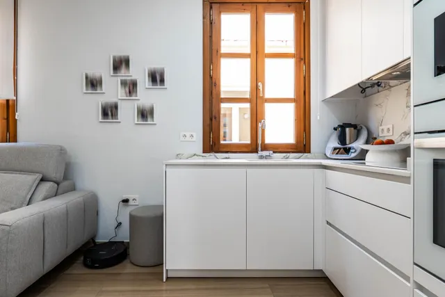 VENTA DE CÉNTRICO PISO CON LICENCIA TURÍSTICA - GRANADA — 10