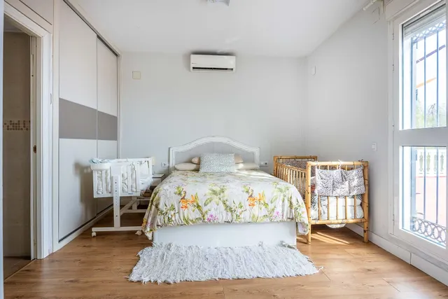Vivir rodeado de calma, luz y naturaleza en Valencina de la Concepción — 45