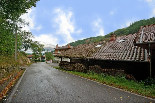 TU ENCANTADOR REFUGIO EN LIÉBANA — 13