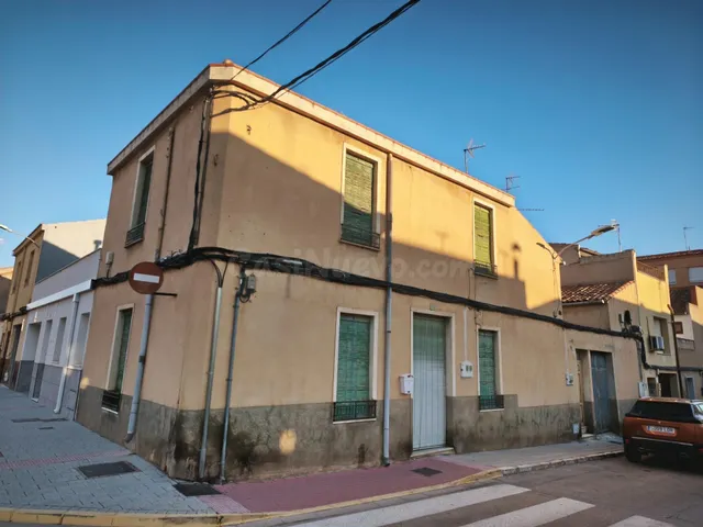 CASA SEMI REFORMADA EN VENTA