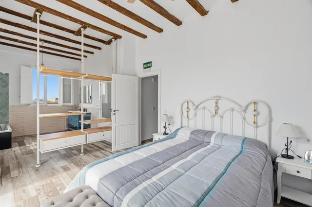 Finca rústica con vivienda reformada, piscina y cultivo ecólógico — 21