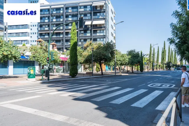 Amplia vivienda junto METRO Recogidas a estrenar! — 16