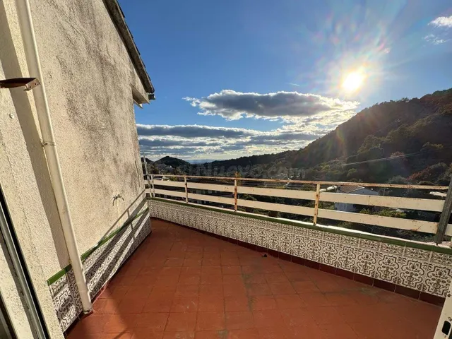 Vivienda ubicada en la localidad de Real de San Vicente (Tol