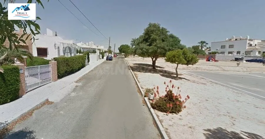 Venta de casa en Orihuela (Alicante)